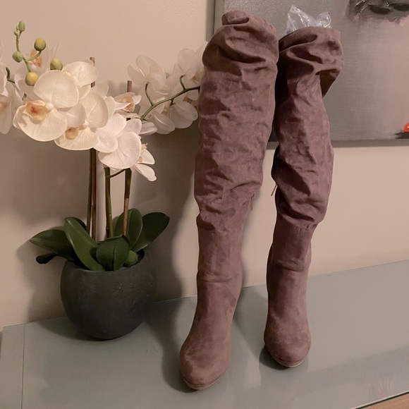 Thalia Sodi Taupe Knee High Boots 9.5 - Picture 2 of 10